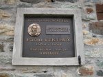 Targa di Paolo Verthuy al Bivacco Forestale al Gran Lac (c m 2500) (5672 bytes)